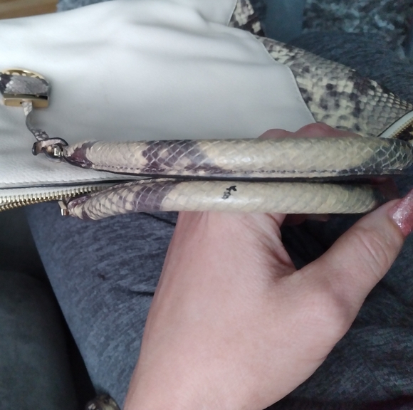 Michael Kors snakeskin purse - Picture 5 of 16